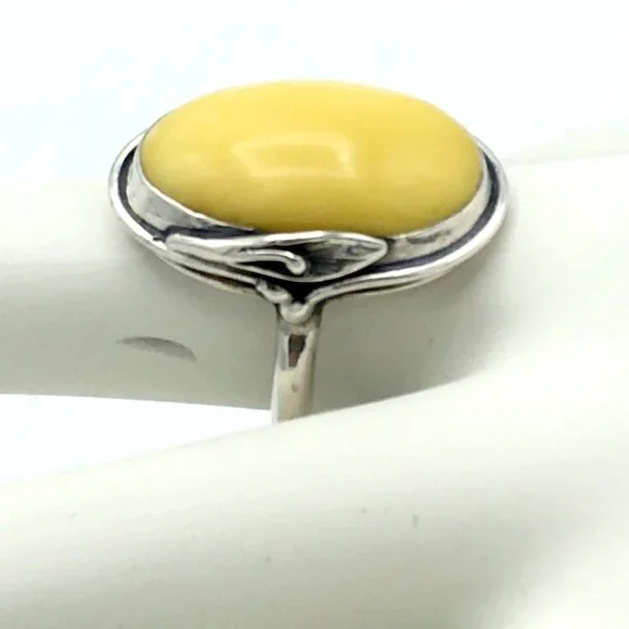 BALTIC egg yolk amber sterling silver size 9 ring - Art Nouveau style calla lily